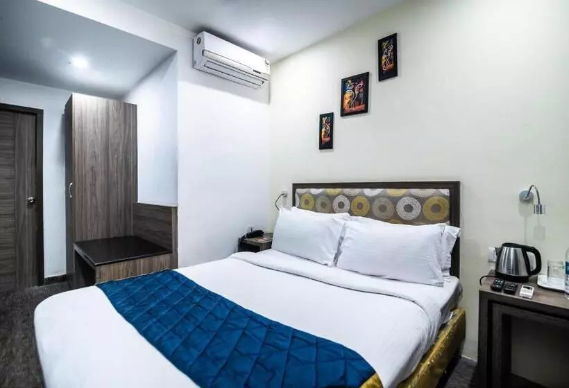 ホテル Aashreya Suites Tiruvannamalai