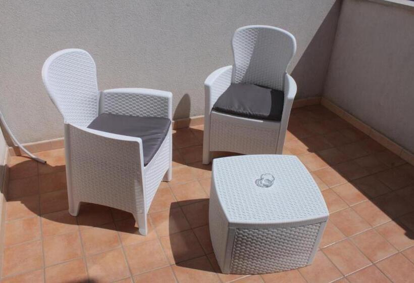 پانسیون Fiori D Amare