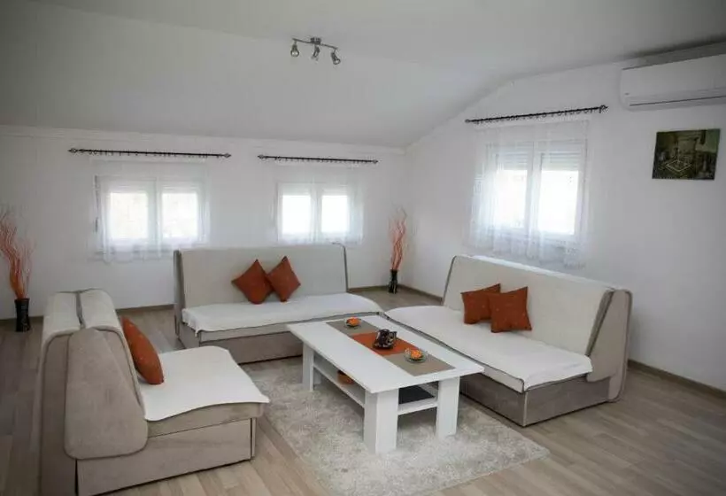 پانسیون Relax Guest House Blagaj