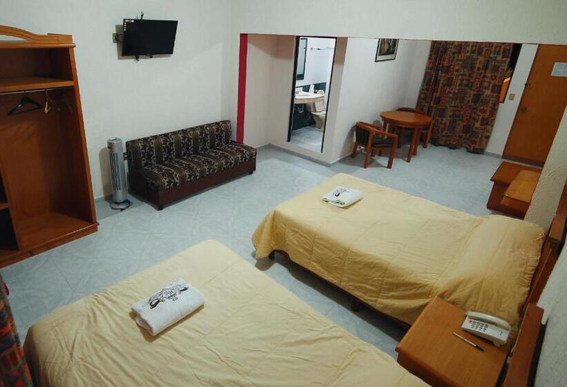 هتل El Conquistador Monarca