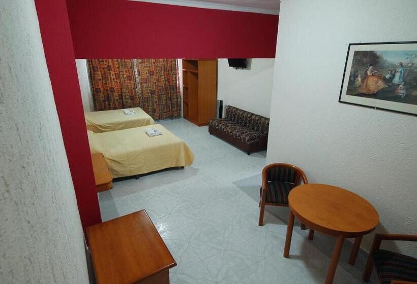 هتل El Conquistador Monarca