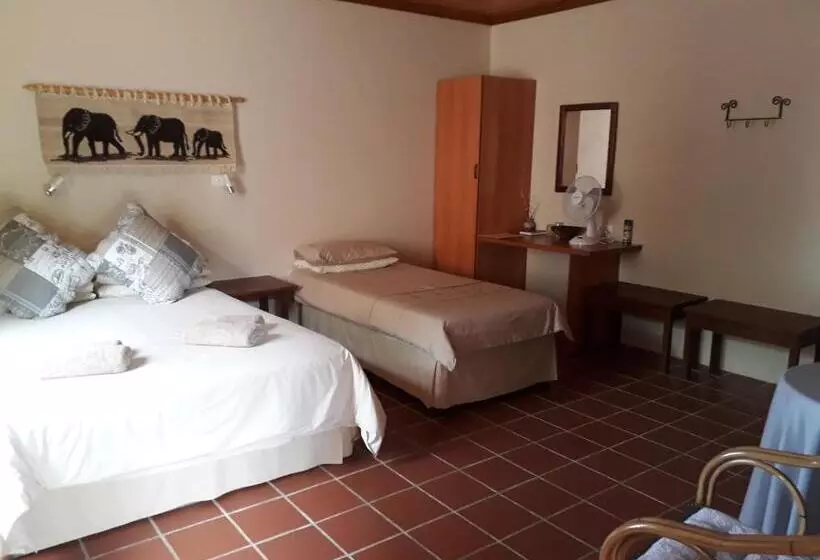 هتل Buschberg Guest Farm