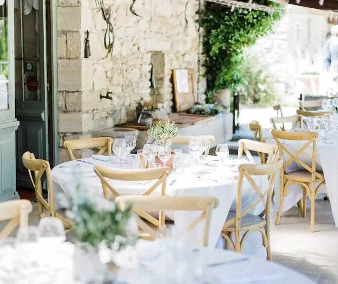 ホテル La Ferme De La Huppe