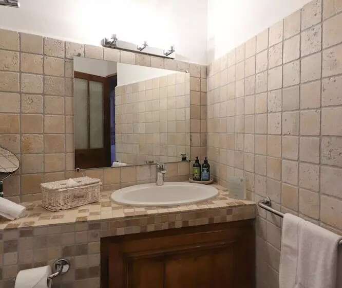 ホテル La Ferme De La Huppe