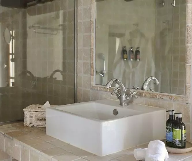 ホテル La Ferme De La Huppe