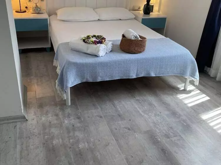 Otelurla