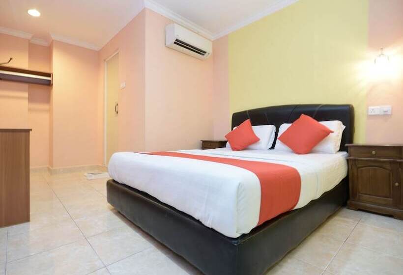 Oyo 892 Hotel Grand Nadia