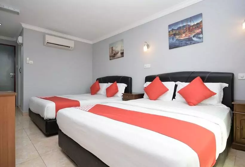 Oyo 892 Hotel Grand Nadia