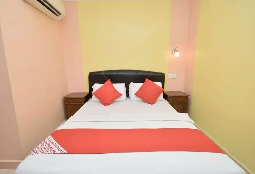 Oyo 892 Hotel Grand Nadia