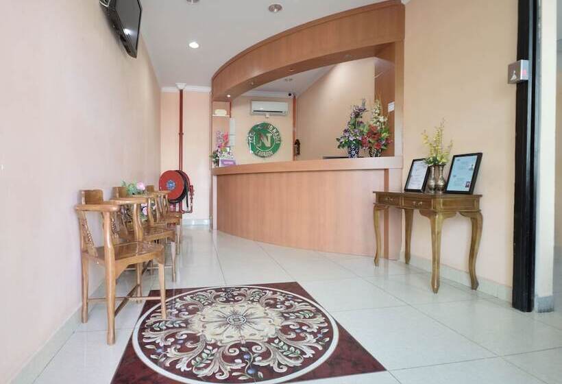 Oyo 892 Hotel Grand Nadia