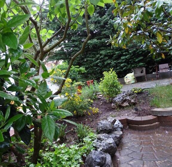 مبيت وإفطار Villa Biancofiore