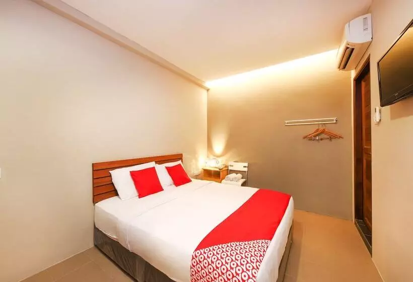 ホテル Oyo 910 Hills Residence