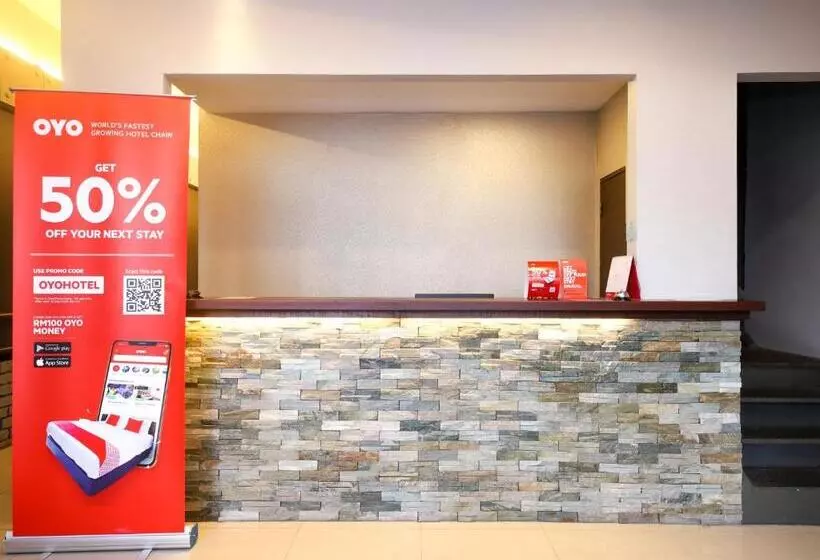 ホテル Oyo 910 Hills Residence