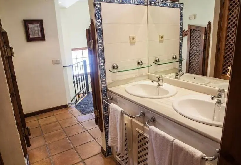 Apartamentos Turísticos Bahía Sur