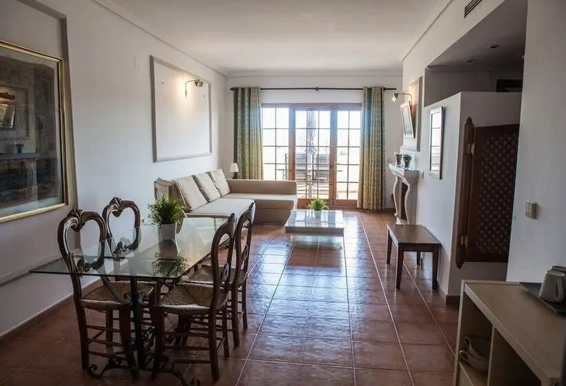 Apartamentos Turísticos Bahía Sur