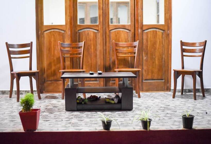 فندق Divine Villa