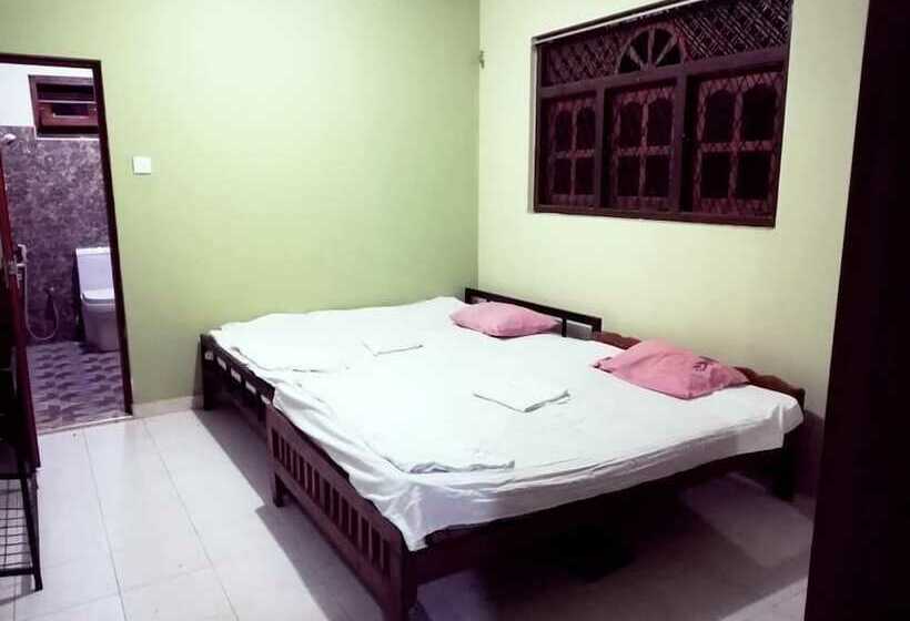 Wooden Paracosm & Resort