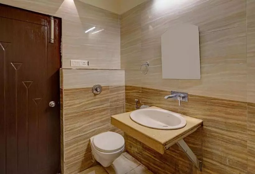 Hotelli Capital O Shimaya
