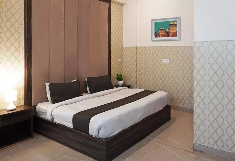 Hotelli Capital O Shimaya