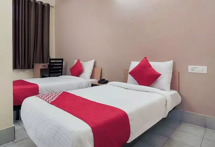 Hotelli Oyo Flagship 28844 Sher Singh Palace