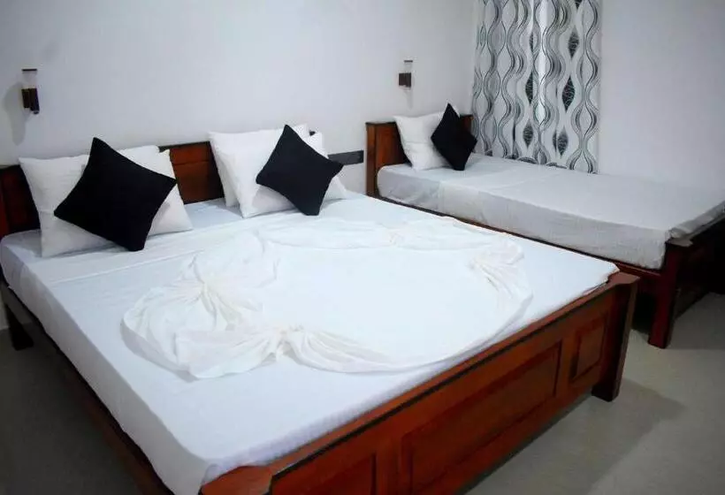 پانسیون Blue Sky Hotel Yala