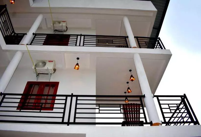 پانسیون Blue Sky Hotel Yala