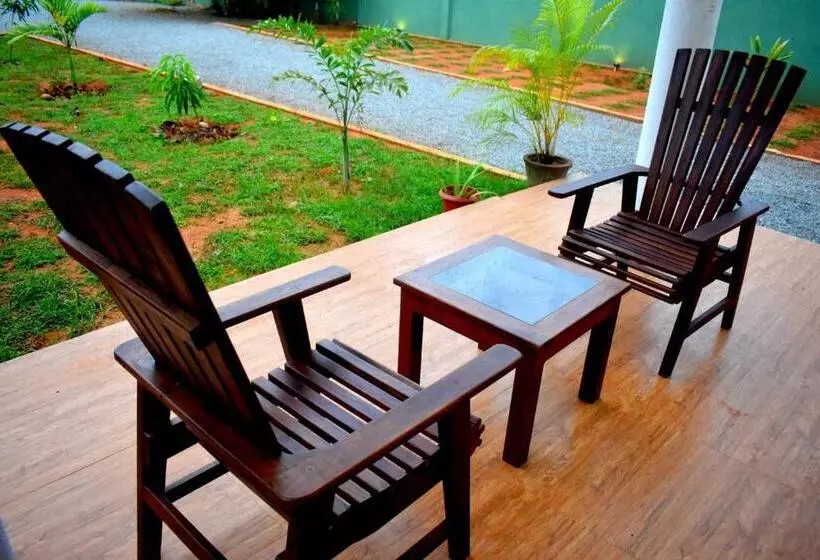 پانسیون Blue Sky Hotel Yala