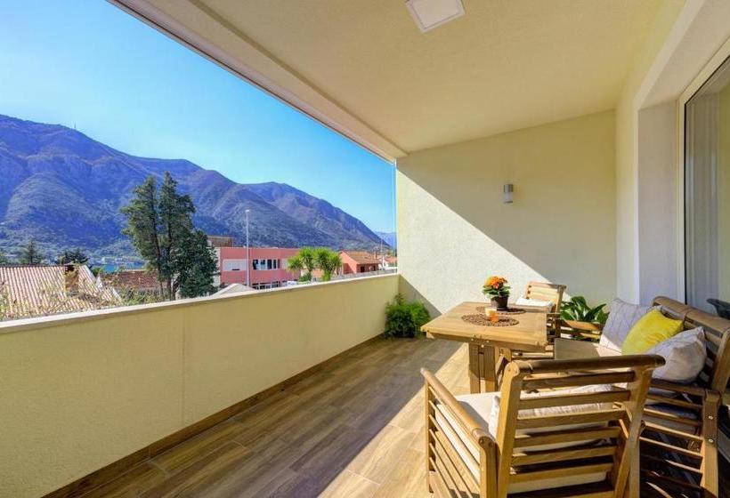 پانسیون Edilux