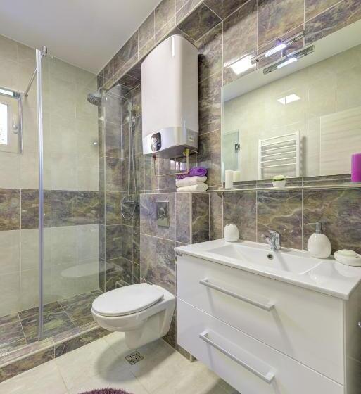 پانسیون Edilux