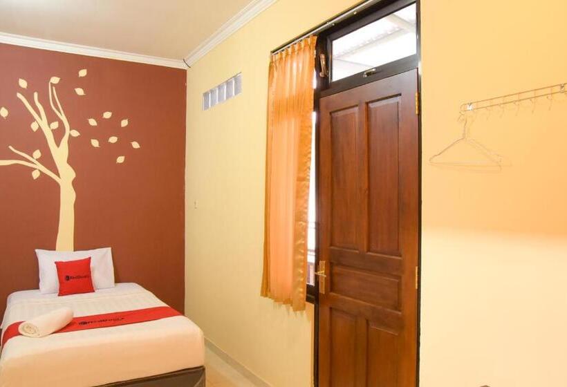 פנסיון Reddoorz At Mm Guesthouse Yogyakarta
