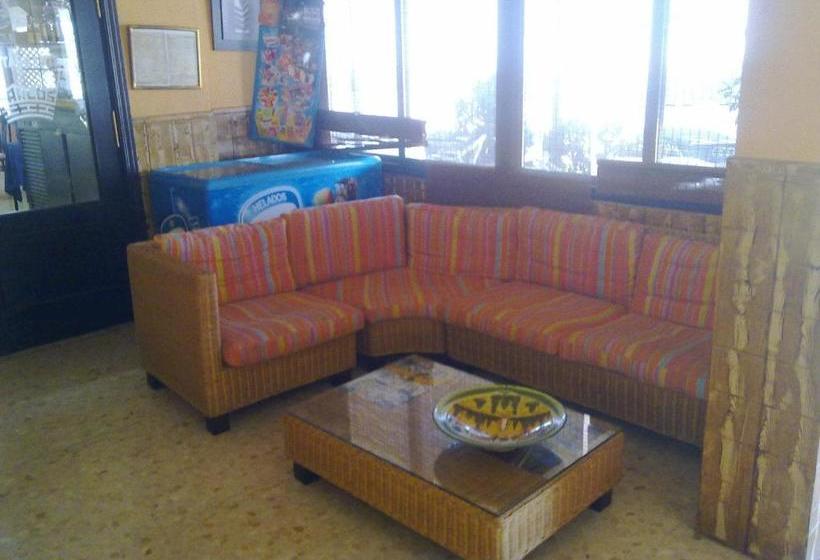 بنسيون Hostal Restaurante Carlos Iii