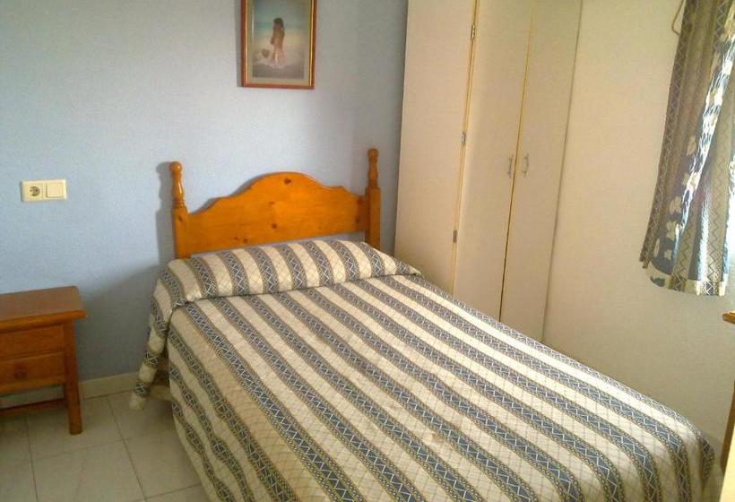 بنسيون Hostal Restaurante Carlos Iii