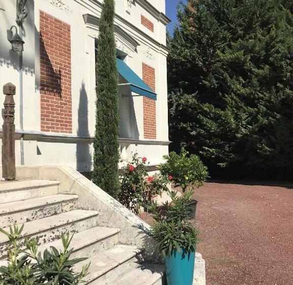 ペンション Villa Nanteuil