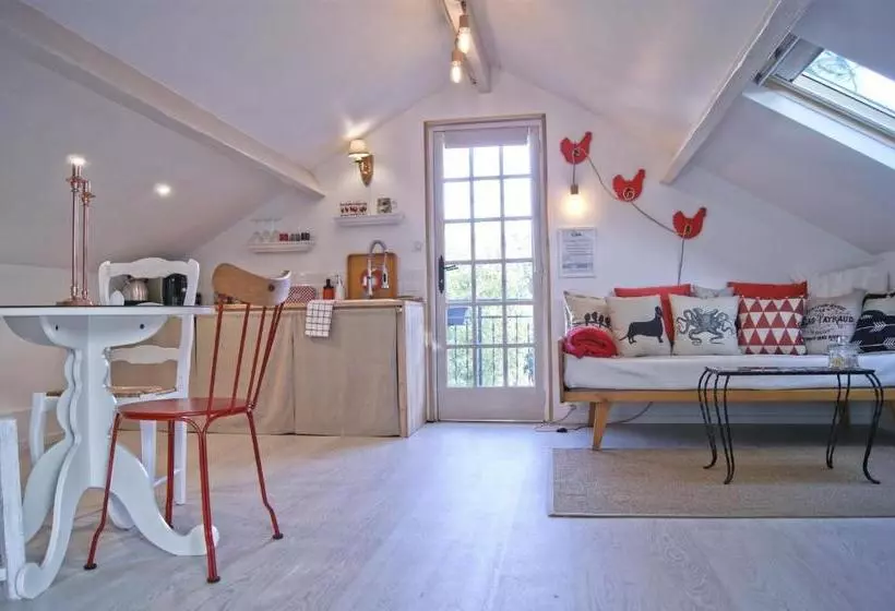 ベッドアンドブレックファースト Le Grenier De Louisette