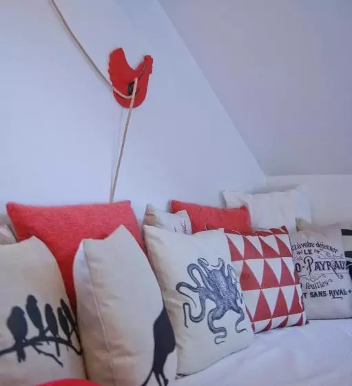 ベッドアンドブレックファースト Le Grenier De Louisette