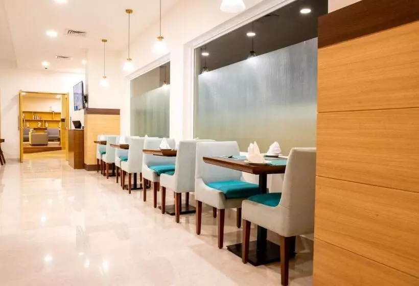 هتل Vivanta Chitwan Bharatpur