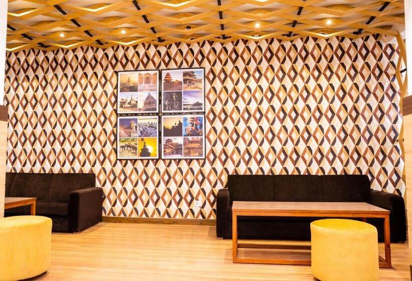 هتل Vivanta Chitwan Bharatpur