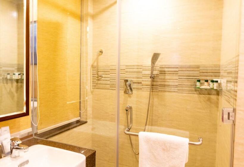 هتل Vivanta Chitwan Bharatpur