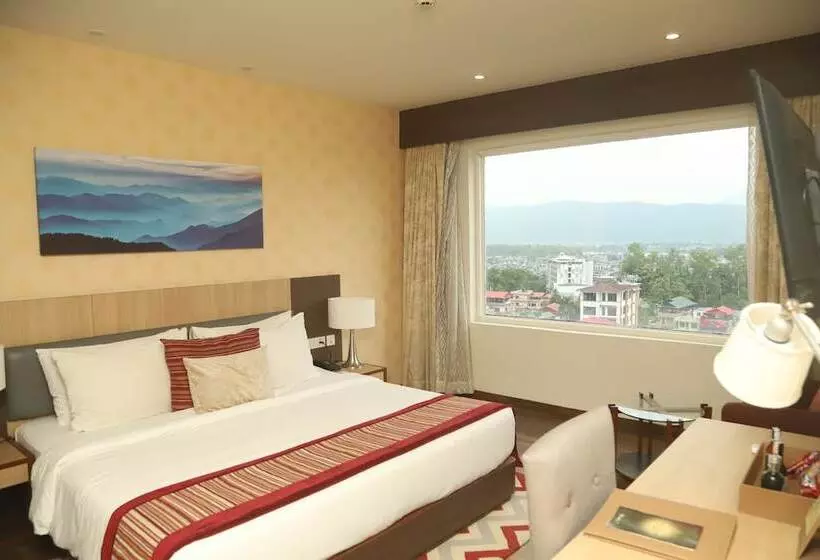 هتل Vivanta Chitwan Bharatpur