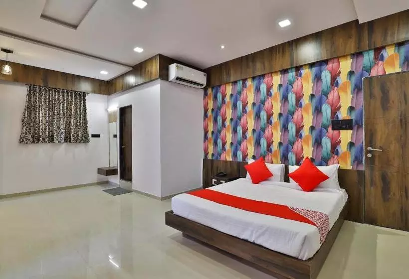 Oyo 28466 Hotel Blue Heaven & Banquet