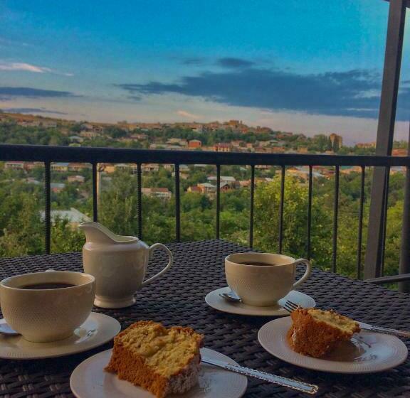 پانسیون Guest House Maradona