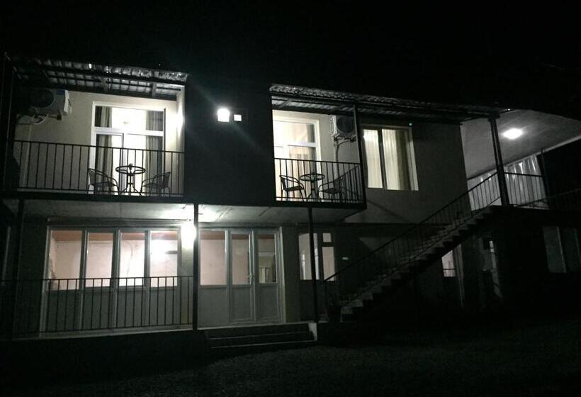 پانسیون Guest House Maradona