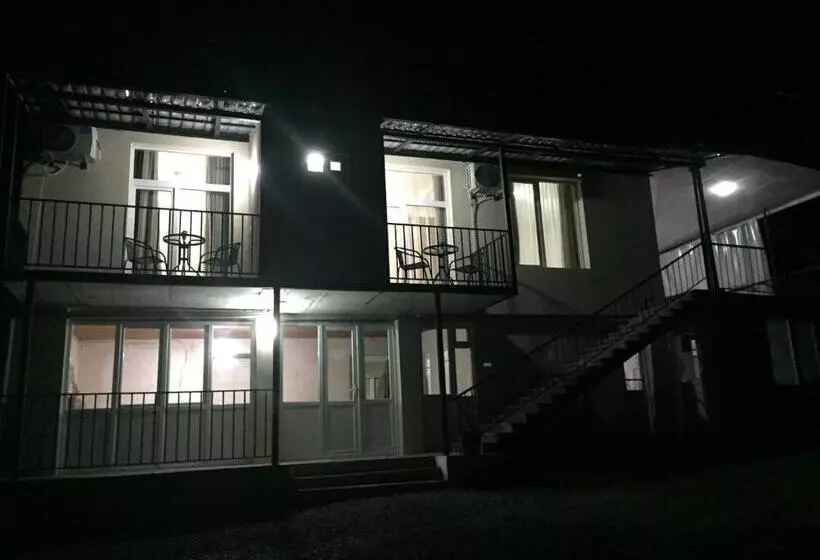 پانسیون Guest House Maradona