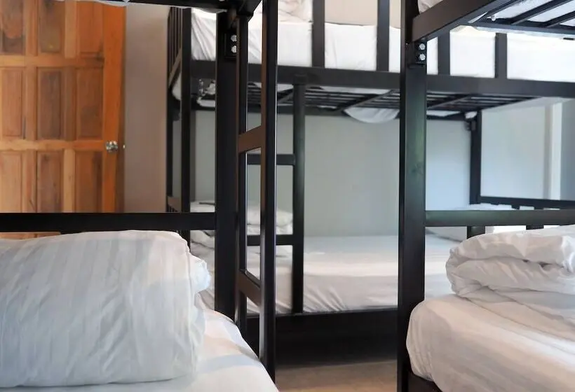 فندق @hostel Phangan