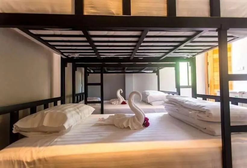 فندق @hostel Phangan