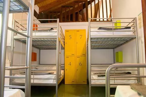 Albergue De Lastur