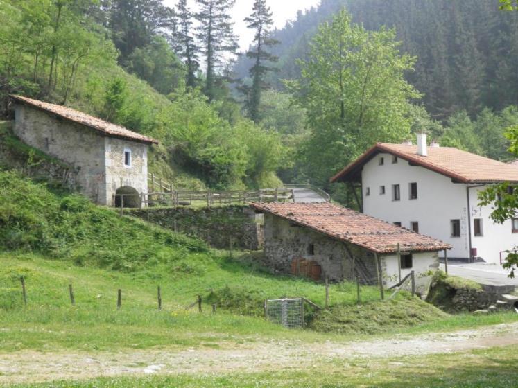 Albergue De Lastur