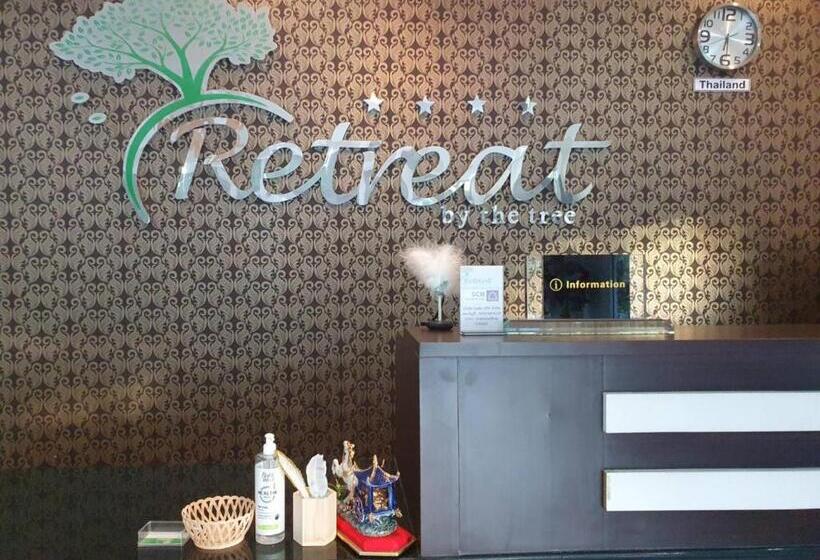 ホテル Retreat Resort Pattaya