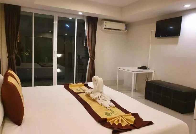 ホテル Retreat Resort Pattaya