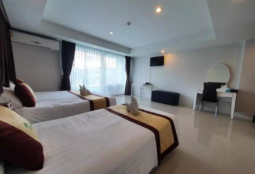 ホテル Retreat Resort Pattaya